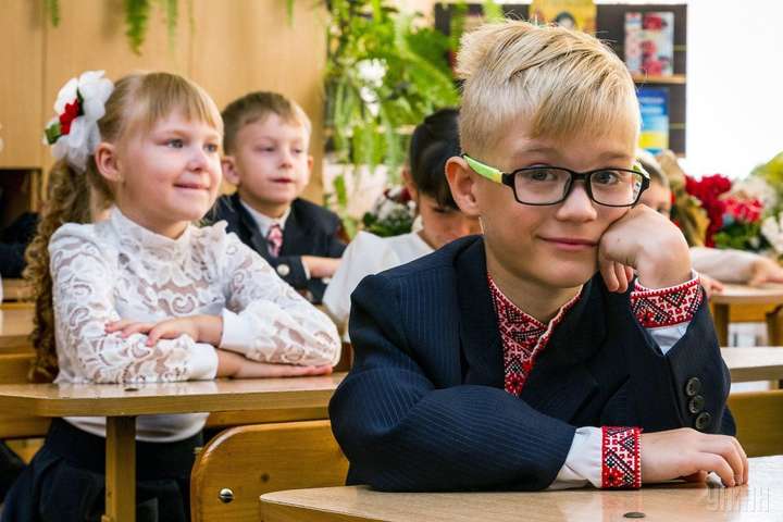 Українські школярі в новому навчальному році підуть на зимові ...